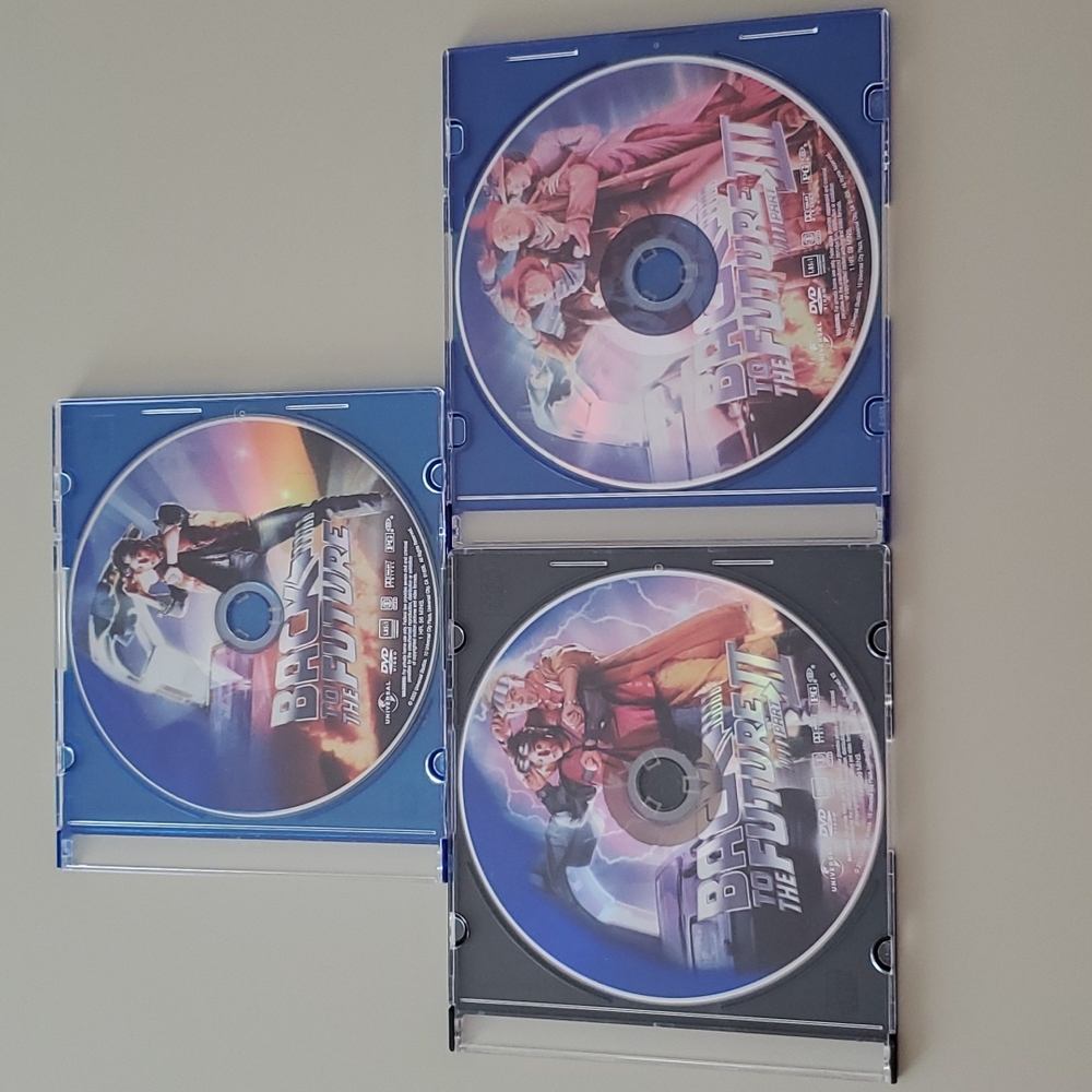 Back To The Future 1, 2, and 3 Set of 3 dvds Dated 2002